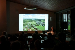 dorfgemeinschaft24_12